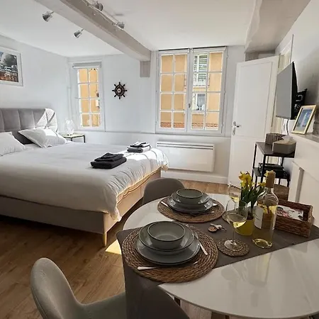 250m Du Port - Hypercentre - Du Xveme Siecle Apartment Honfleur